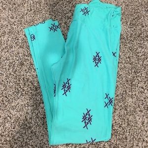 ⭐️FINAL PRICE⭐️ Lularoe OS leggings